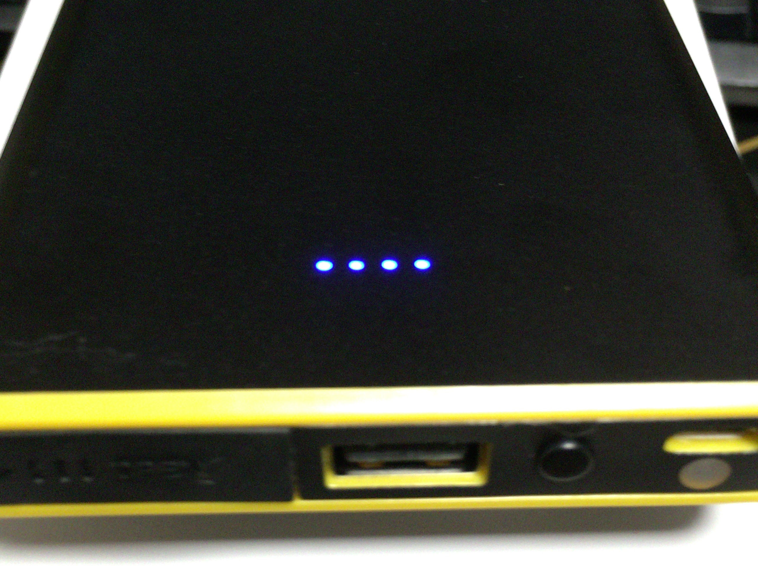 USB出力（5v 2.1A）